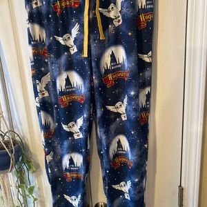 Harry Potter pajama pants size large